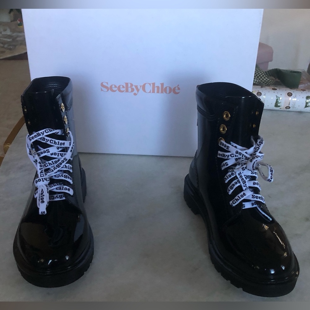 See by Chloe rainboots
Size 7